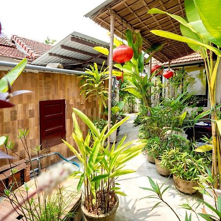 Pink Beach Homestay Hội An Buitenkant foto